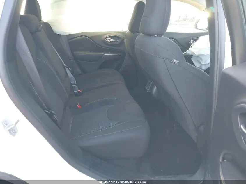 2020 JEEP CHEROKEE LATITUDE FWD