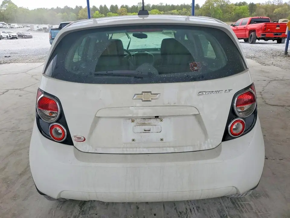 2015 CHEVROLET SONIC LT  