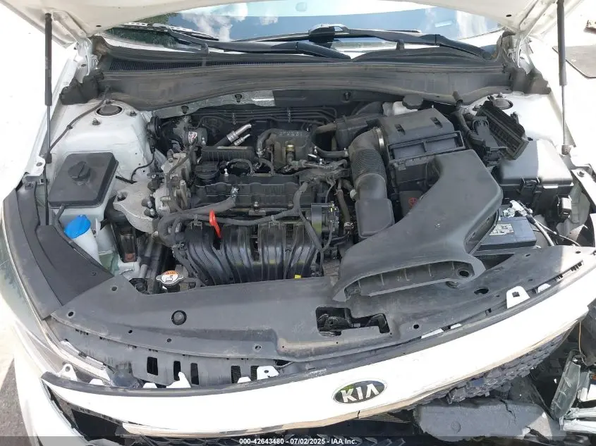2017 KIA OPTIMA LX