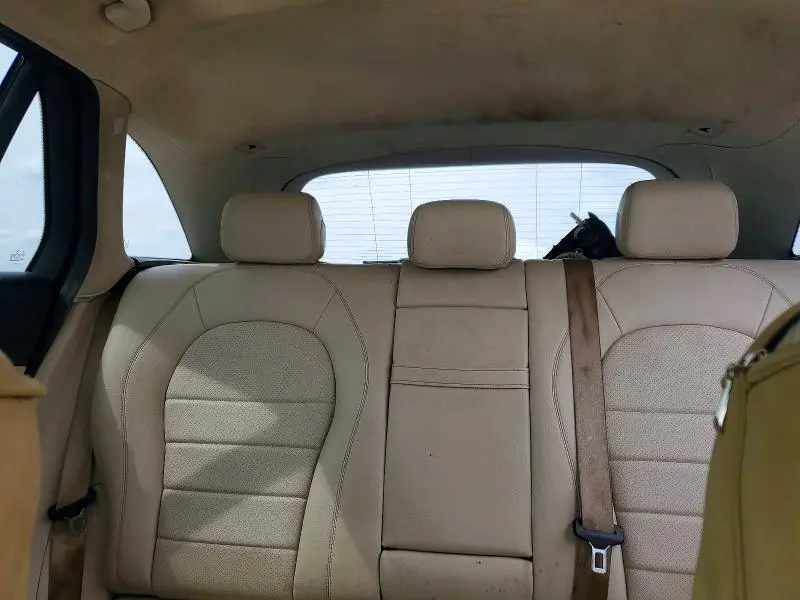 2019 MERCEDES-BENZ GLC 300  