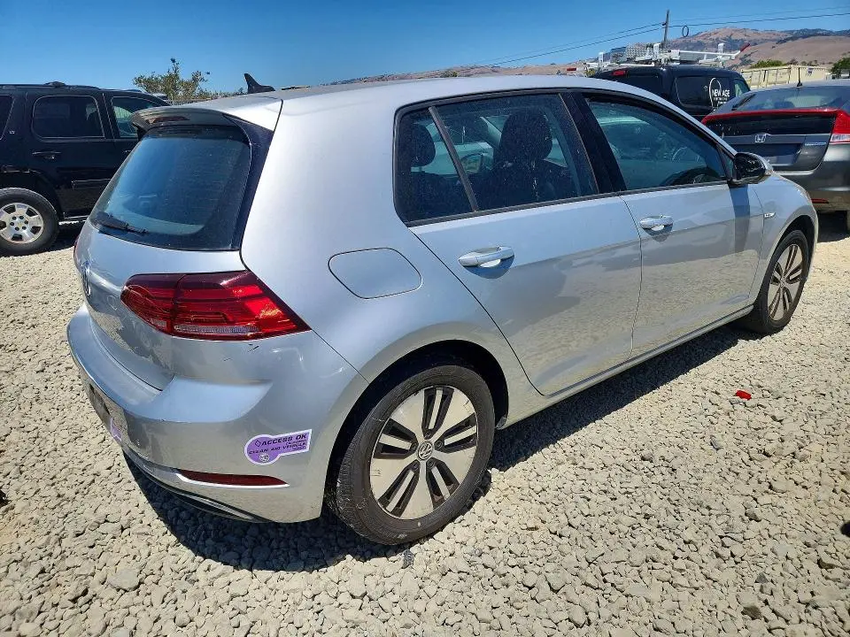 2019 VOLKSWAGEN E-GOLF SE  