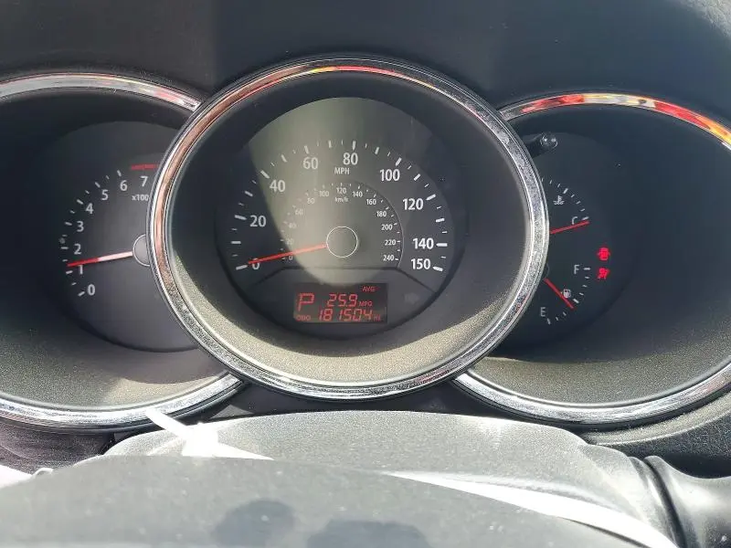 2013 KIA SORENTO LX  