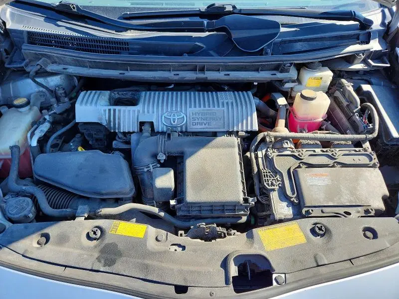2011 TOYOTA PRIUS THREE  