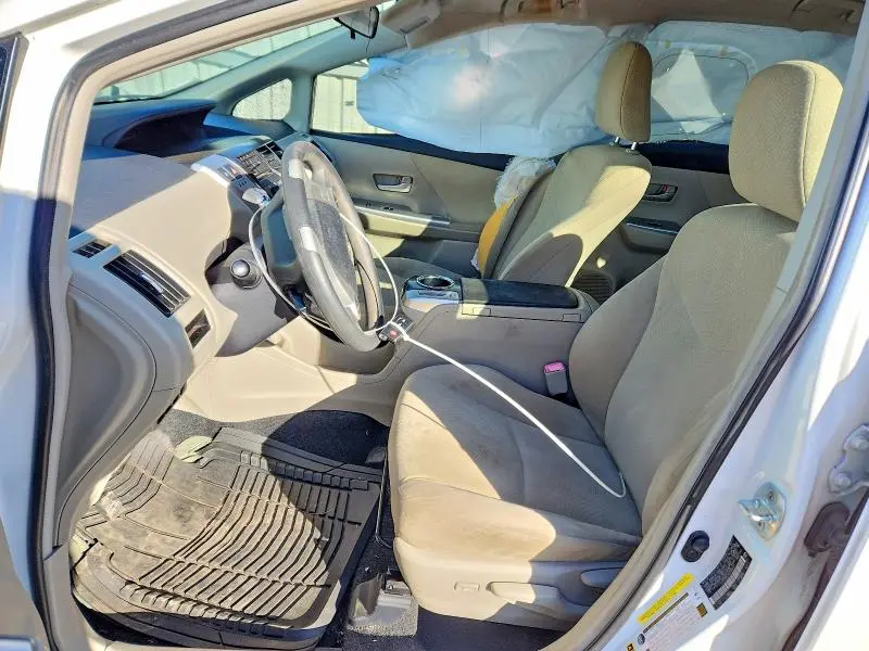 2013 TOYOTA PRIUS V TWO  