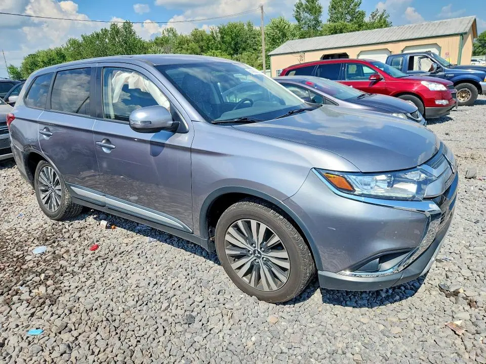 2019 MITSUBISHI OUTLANDER SE  