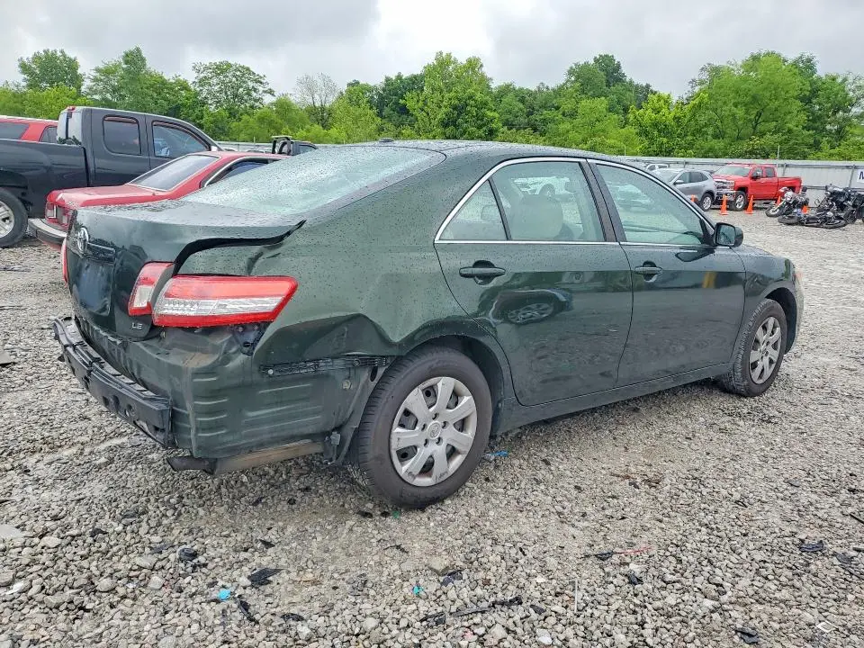 2011 TOYOTA CAMRY LE  