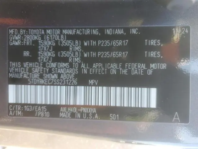 2025 TOYOTA SIENNA XLE  