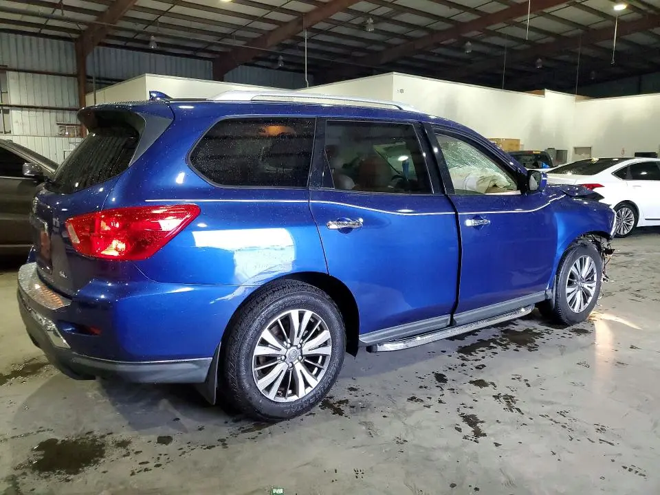 2020 NISSAN PATHFINDER SL  