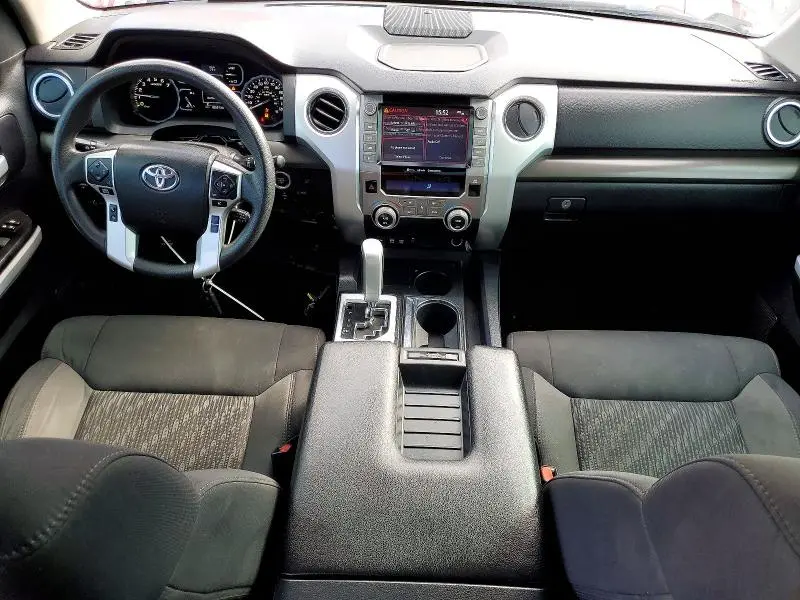 2020 TOYOTA TUNDRA CREWMAX SR5  