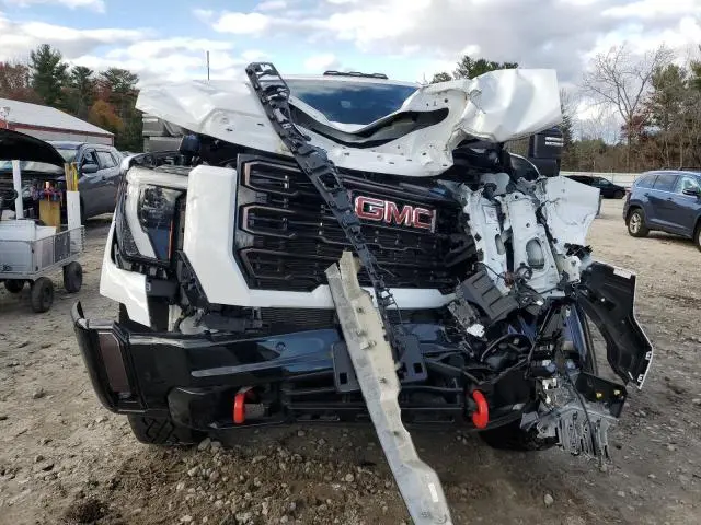 2024 GMC SIERRA K2500 AT4X  