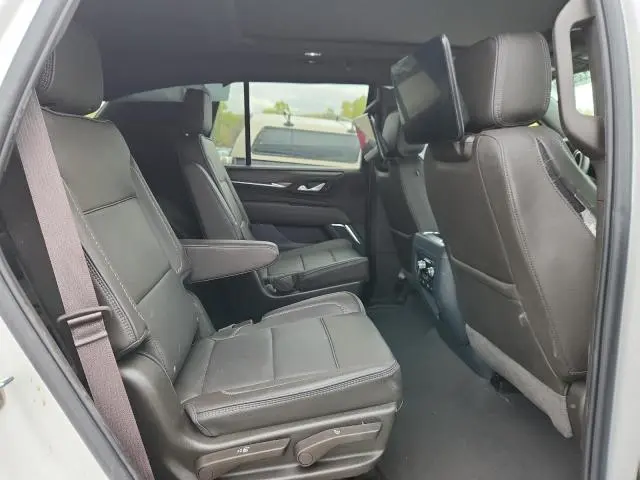 2024 GMC YUKON DENALI  