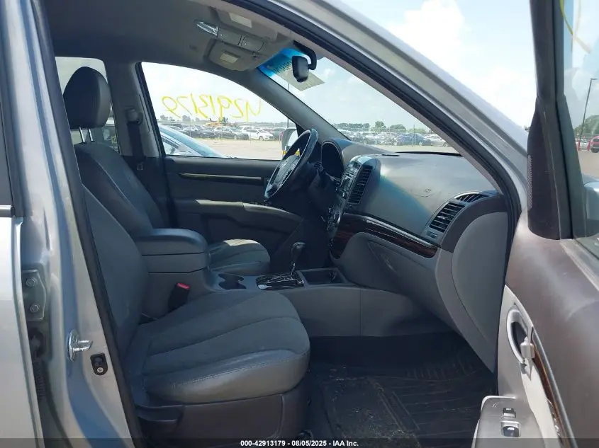 2010 HYUNDAI SANTA FE SE