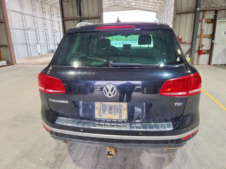 2015 VOLKSWAGEN TOUAREG V6 TDI  