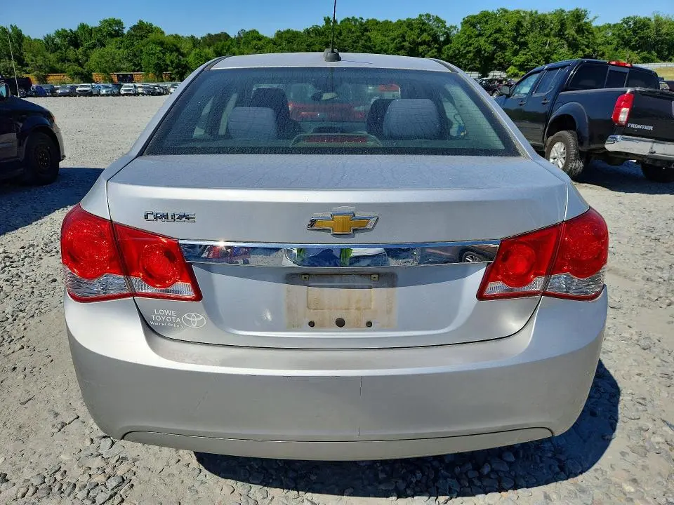 2015 CHEVROLET CRUZE LS  