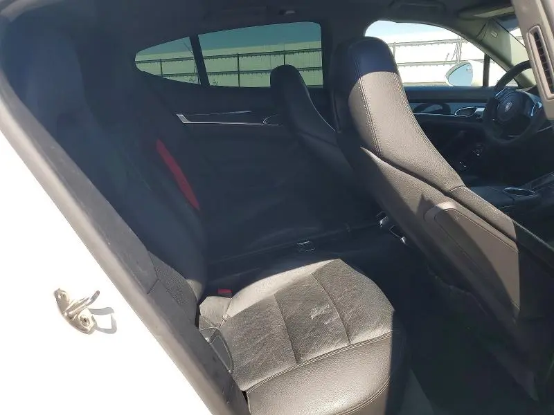2012 PORSCHE PANAMERA 2  
