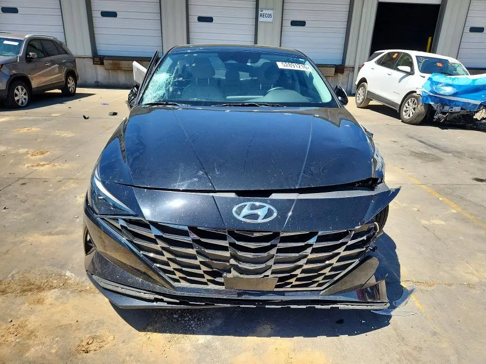 2021 HYUNDAI ELANTRA   