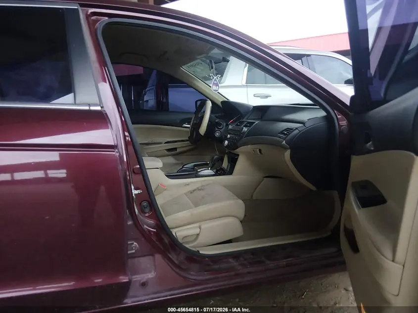 2012 HONDA ACCORD SDN LX