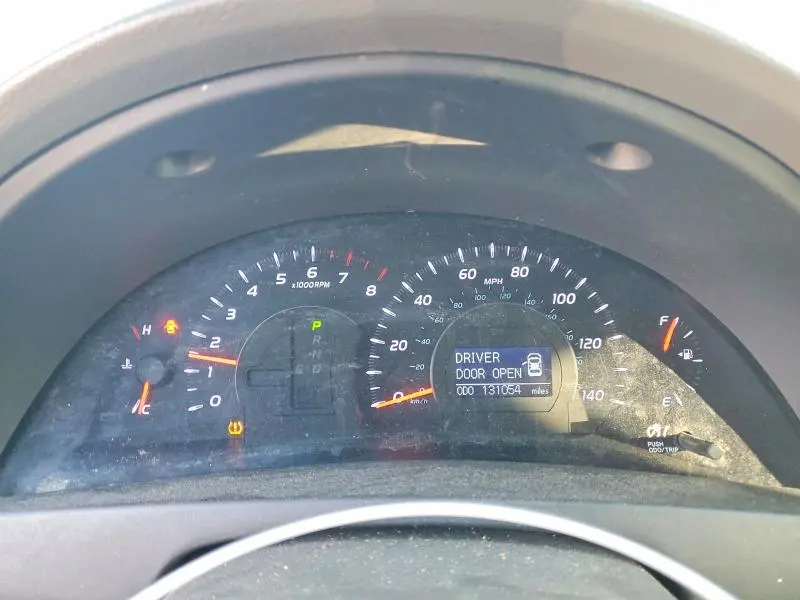 2011 TOYOTA CAMRY XLE  