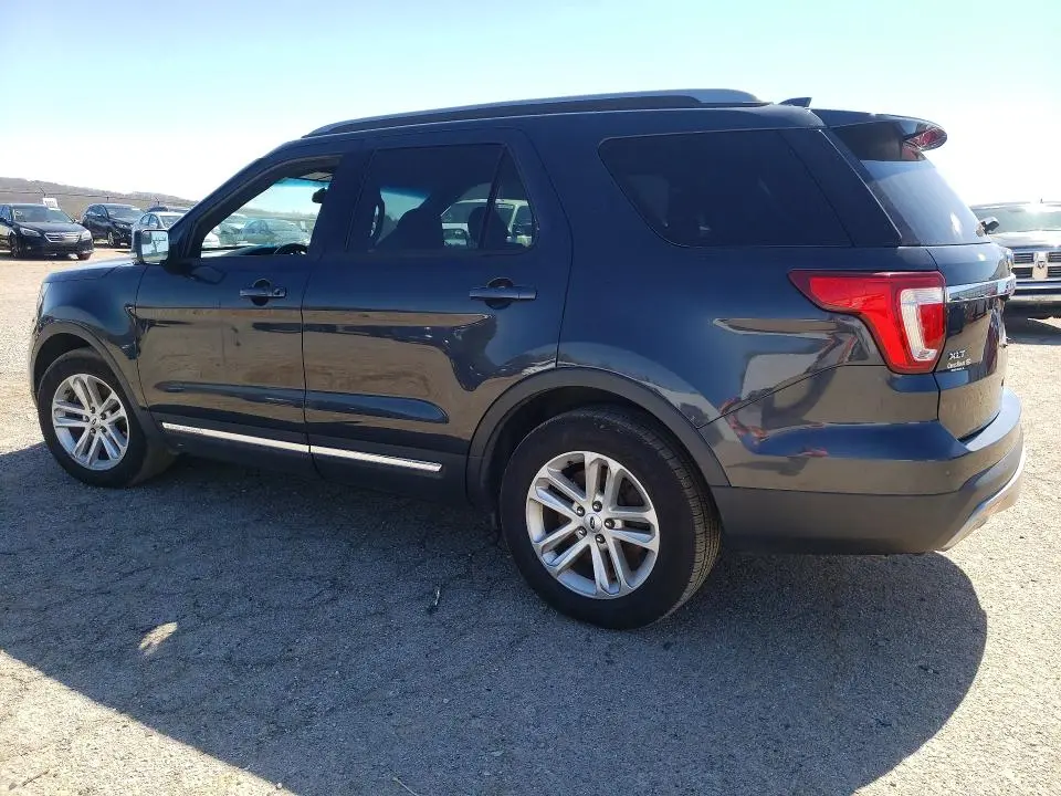2017 FORD EXPLORER XLT  