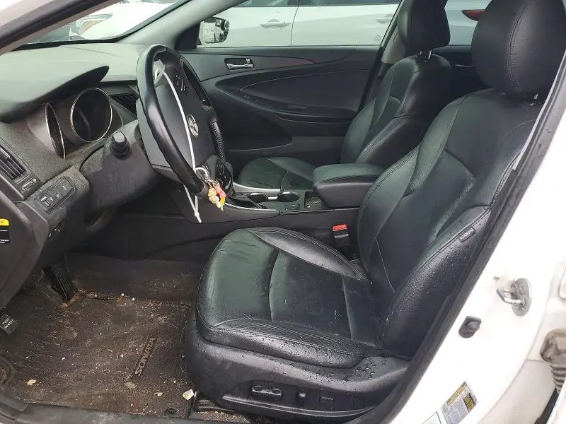 2013 HYUNDAI SONATA SE  