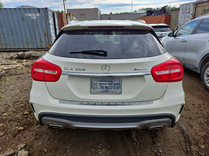 2016 MERCEDES-BENZ GLA 250 4MATIC  