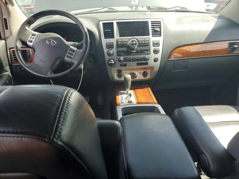 2010 INFINITI QX56 BASE  