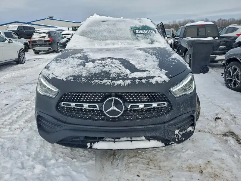 2021 MERCEDES-BENZ GLA 250 4MATIC  
