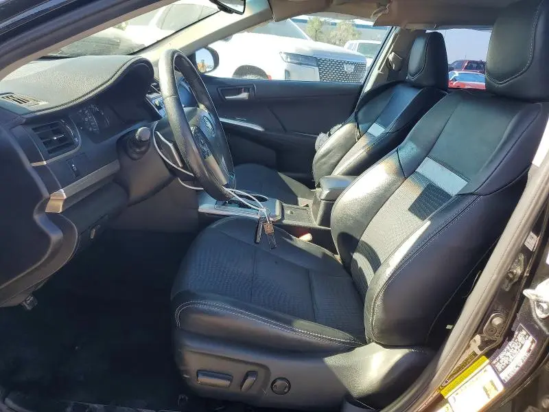 2013 TOYOTA CAMRY SE  