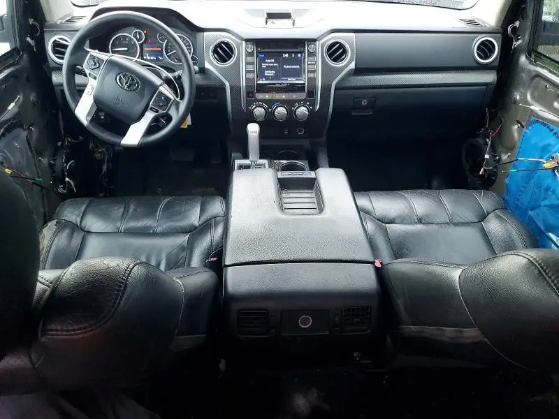 2015 TOYOTA TUNDRA CREWMAX SR5  