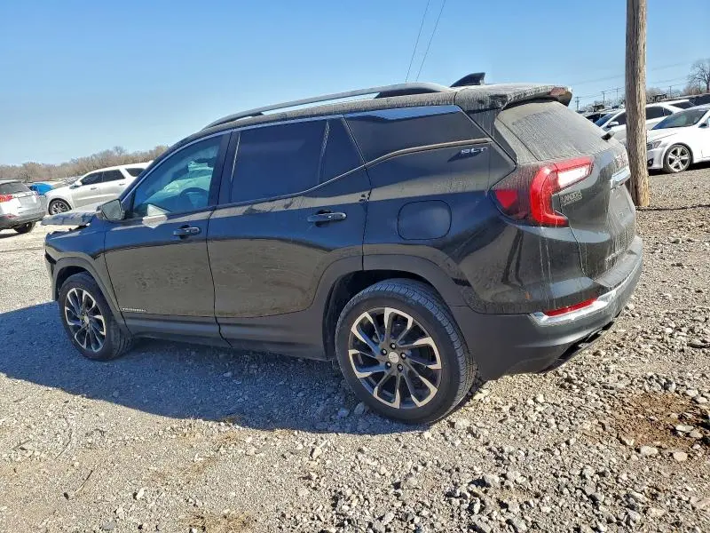 2022 GMC TERRAIN SLT  
