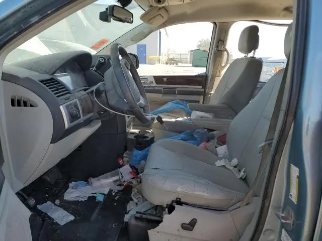 2010 CHRYSLER TOWN & COUNTRY TOURING PLUS  