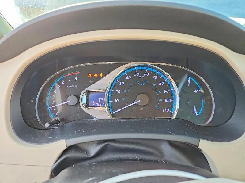 2011 TOYOTA SIENNA XLE 8-PASSENGER  