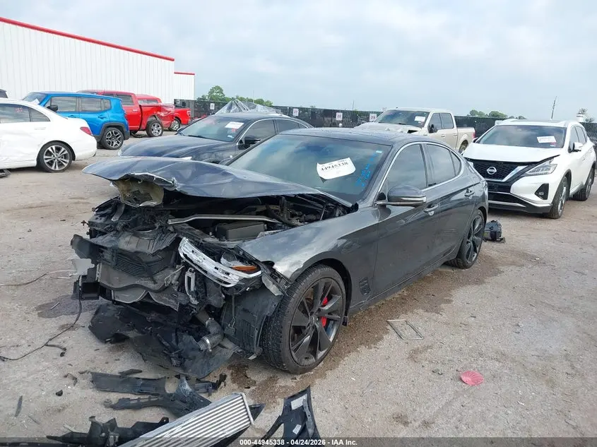 2022 GENESIS G70 3.3T RWD