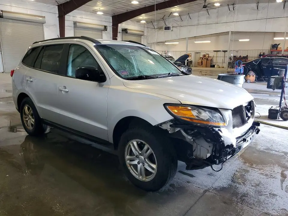 2011 HYUNDAI SANTA FE GLS  