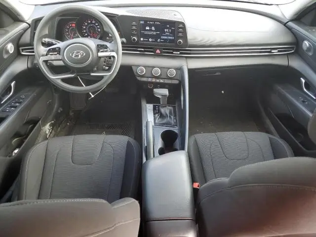 2021 HYUNDAI ELANTRA SE  