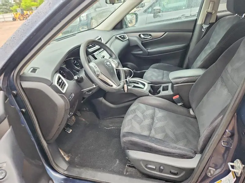 2015 NISSAN ROGUE SV  