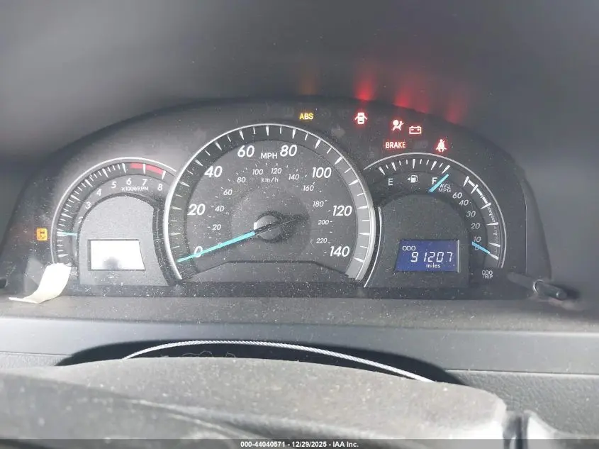 2015 TOYOTA CAMRY LE