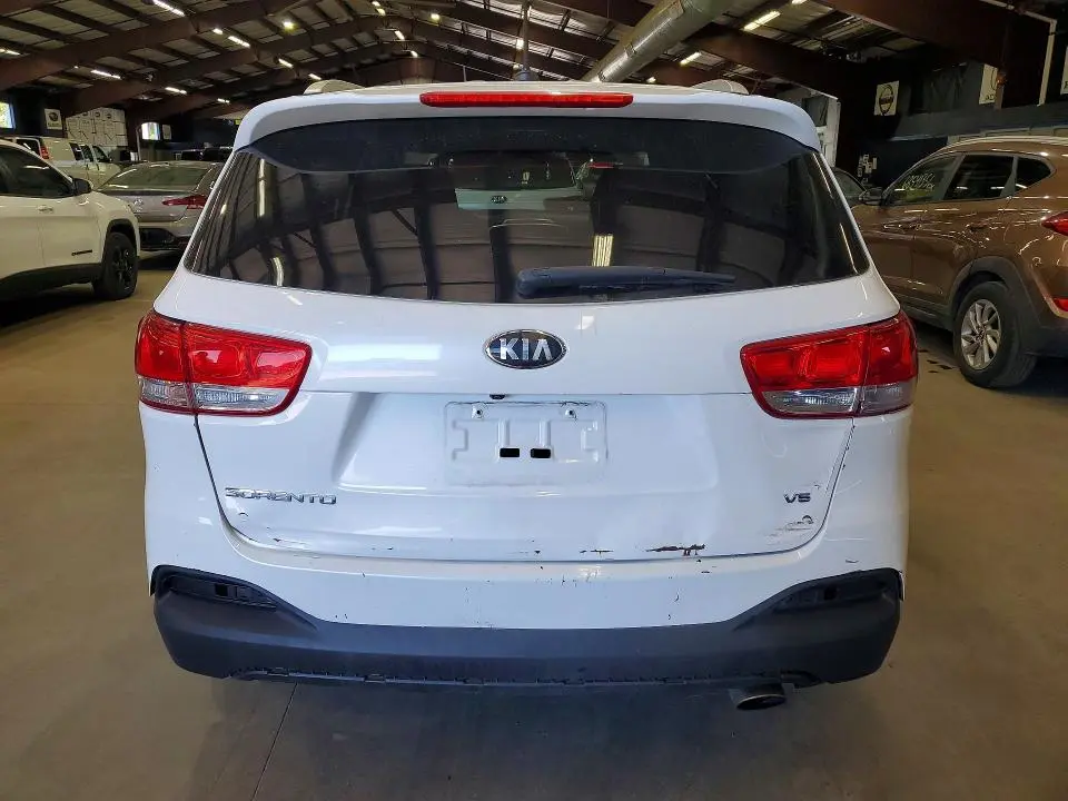 2016 KIA SORENTO LX V6  