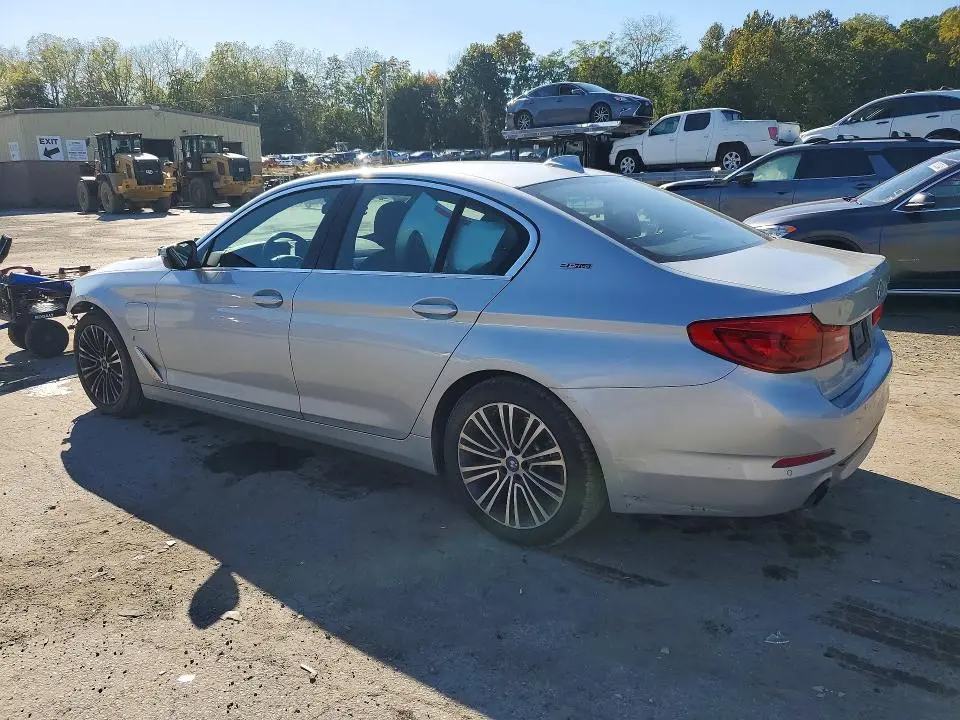 2019 BMW 530XE   