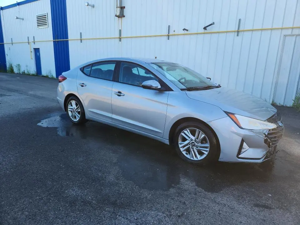 2020 HYUNDAI ELANTRA SEL  