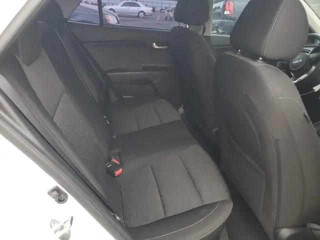2022 KIA RIO LX  