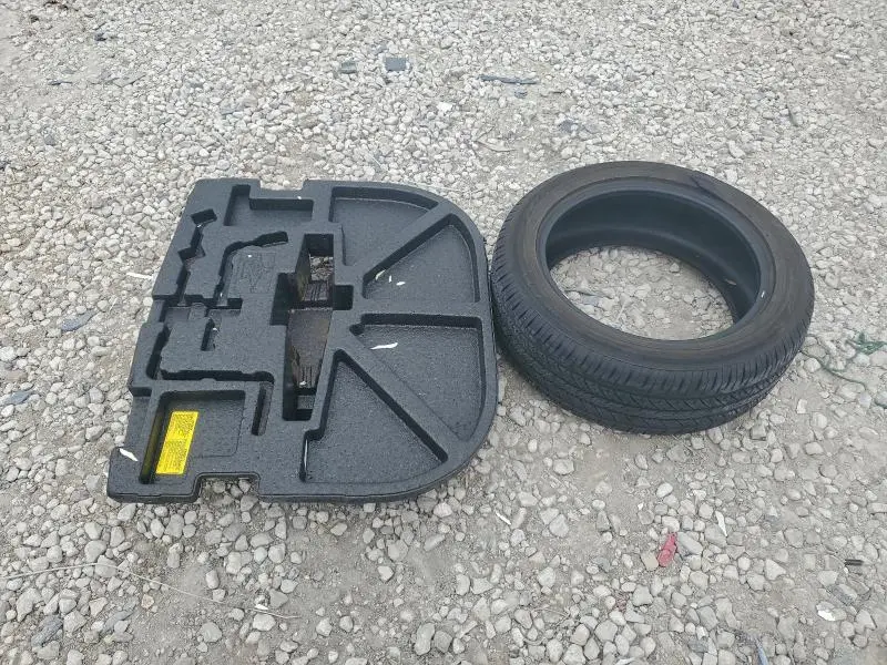 2013 TOYOTA AVALON BASE  