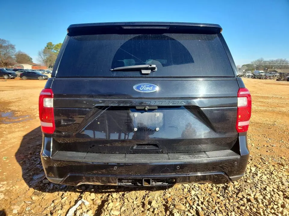 2021 FORD EXPEDITION XLT  