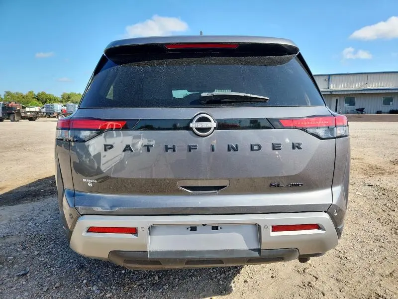 2023 NISSAN PATHFINDER SL  