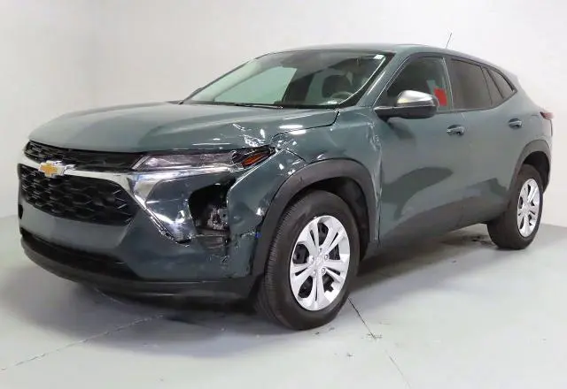2025 CHEVROLET TRAX LS  