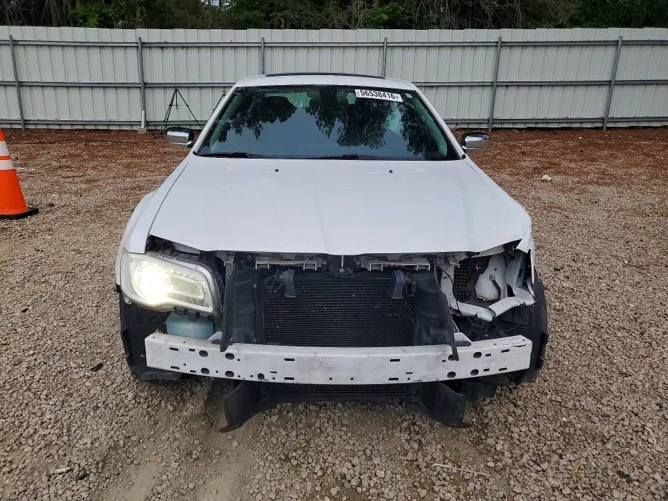 2015 CHRYSLER 300C   