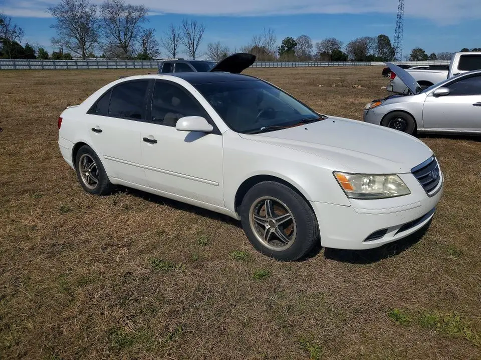 2010 HYUNDAI SONATA GLS  