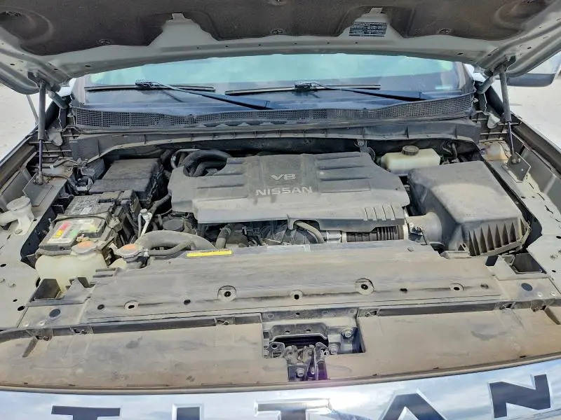 2017 NISSAN TITAN SV  