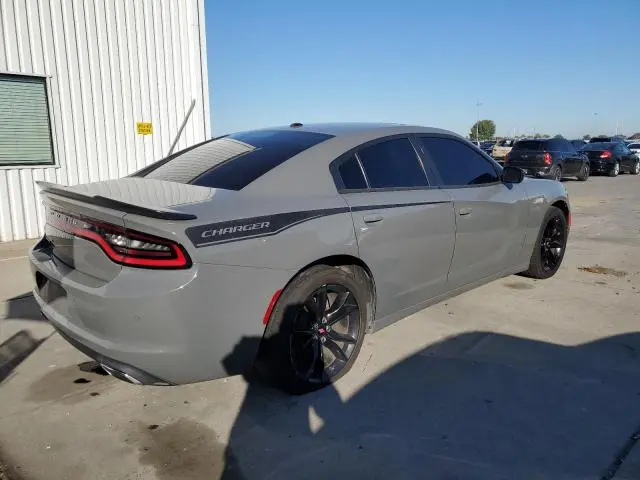 2017 DODGE CHARGER SE  