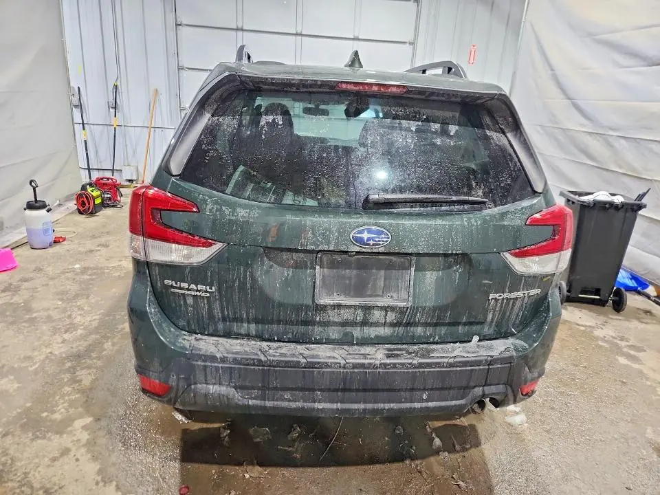 2023 SUBARU FORESTER LIMITED  
